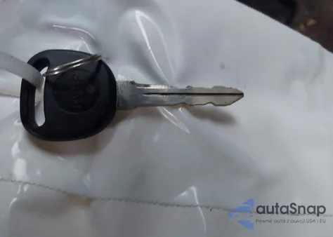 2002 Chevrolet Tahoe Lt z USA, uszkodzony, nr VIN 1GNEC13T42R283162